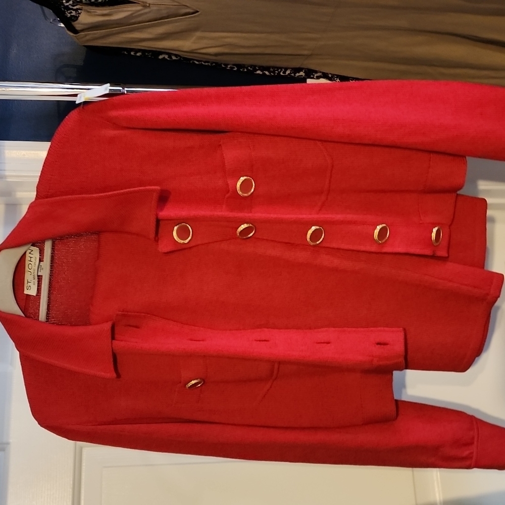 St John by Marie gray red suit